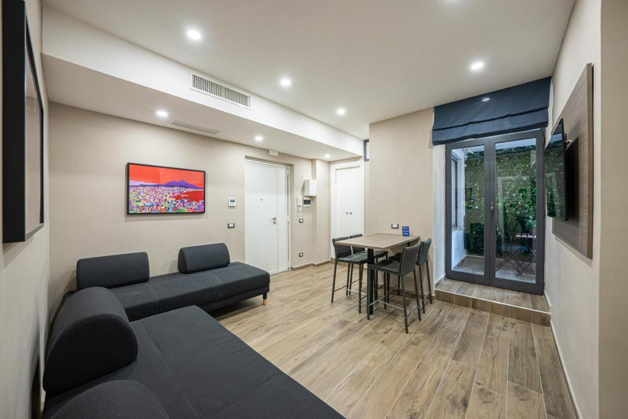 Famalu Apartments 나폴리 외부 사진